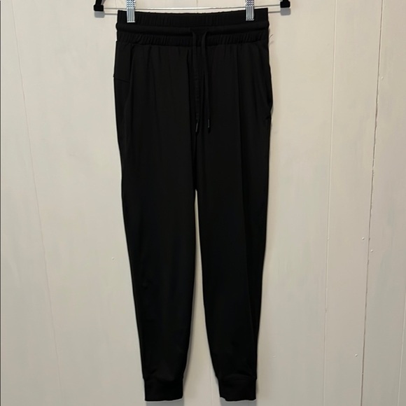 Pants - Black Jogger Pants w Pockets